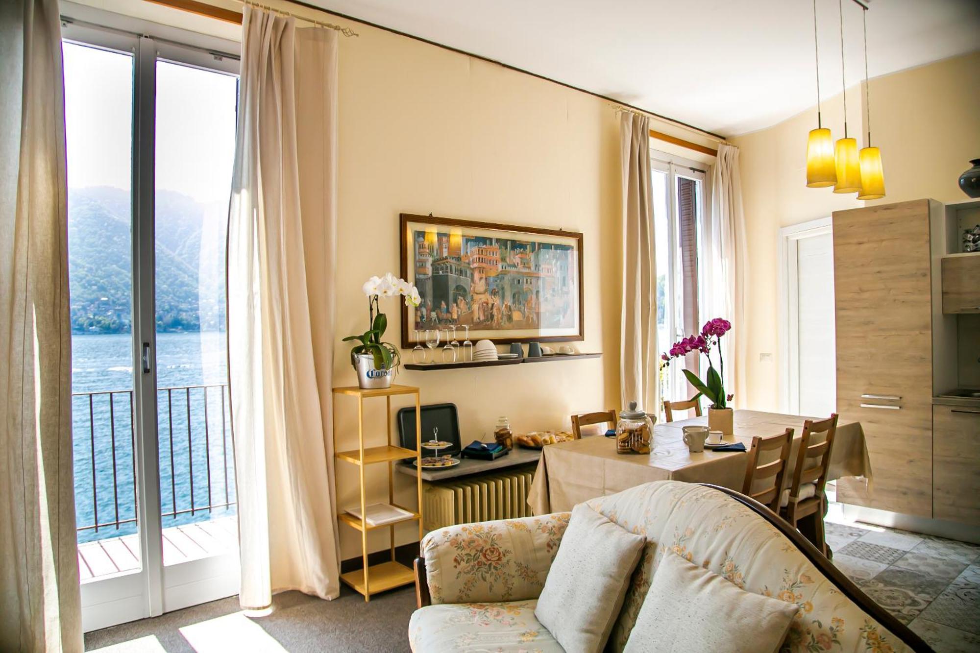 ホテル Darsena Di Riva Grande モルトラージオ エクステリア 写真